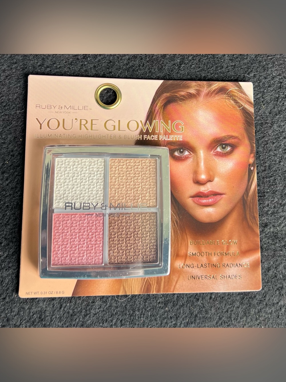 You're Glowing Face Illuminating Highlighter Blush Face Palette